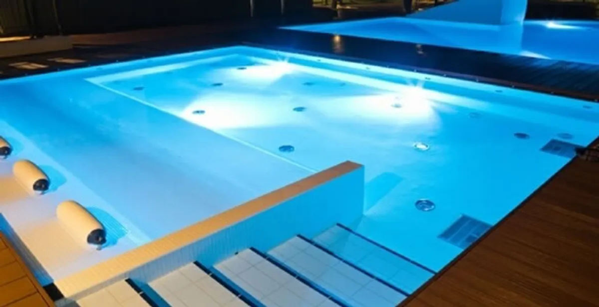 pool light installation and repair services providing modern illuminated pool lighting in Sarasota, FL